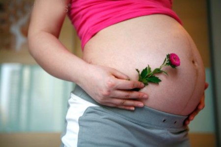 Kiểm soát cân nặng để hạn chế rạn da khi mang thai 
