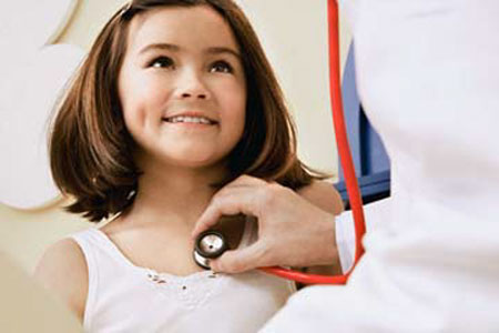 Cẩn thận với bệnh viêm phế quản ở trẻ - Chăm sóc bé - Bệnh về đường hô hấp ở trẻ em - Bệnh viêm phế quản ở trẻ em