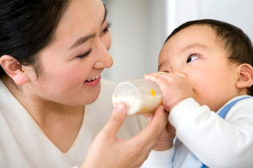  ’Tiêu chuẩn’ sữa cho con theo từng độ tuổi   - Tin180.com (Ảnh 1)