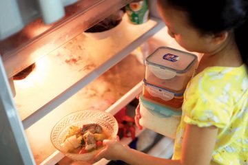 Lợi – hại của đồ ăn được trữ trong tủ lạnh đối với trẻ