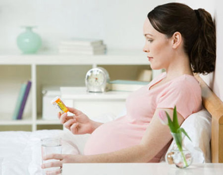  Paracetamol có thể ảnh hưởng nghiêm trọng đến sự phát triển của bào thai trong ba tháng đầu.