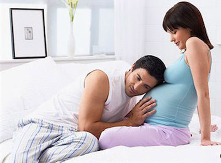Trẻ có thể cảm nhận tình yêu thương của cha mẹ ngay trong giai đoạn thai kỳ