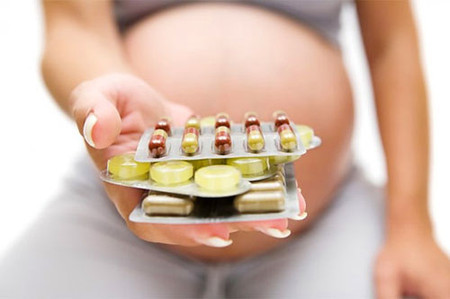 Mẹ bầu cần cẩn trọng trong việc sử dụng thuốc khi mang thai 