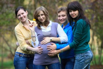 Những quan niệm mê tín về thai kỳ trên khắp thế giới