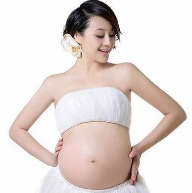 Trong vài tuần cuối của thai kỳ, chị em có thể dễ dàng nhận thấy bụng bầu có chiều hướng tụt xuống thấp đáng kể. 