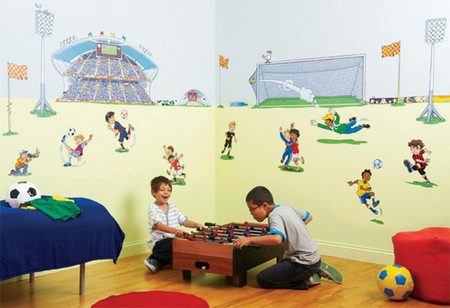 Bạn đừng ham kê nhiều đồ trong phòng, nên để nhiều không gian cho bé chơi cùng bạn bè.