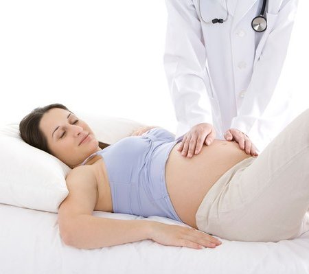 Nhiều nguy cơ có thể bị bỏ sót nếu thai phụ chỉ siêu âm mà bỏ qua những bước thăm khám khác, đặc biệt là các trục trặc từ phía người mẹ.
